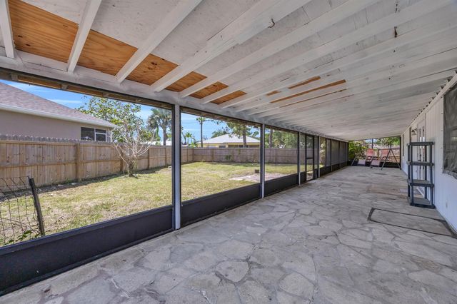 497 Melrose Lane, Sebastian, FL 32958