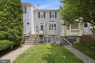 4037 SUMMER HOLLOW CT, Chantilly, VA 20151