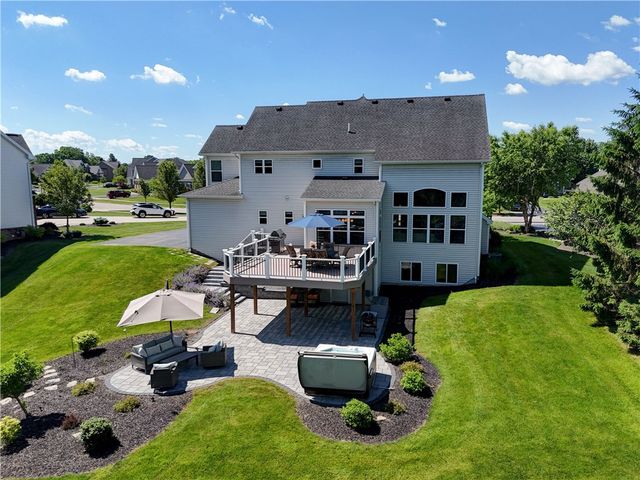 40 Watersong Trail, Penfield, NY 14580