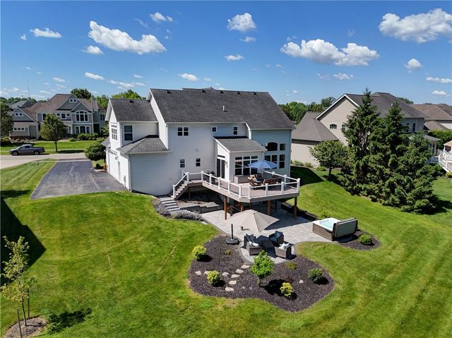 40 Watersong Trail, Penfield, NY 14580