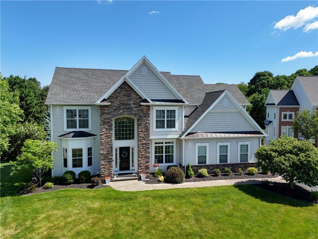 40 Watersong Trail, Penfield, NY 14580