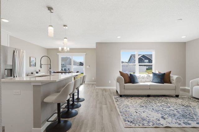 2702 Arbor Ridge Road, Cedar Falls, IA 50613