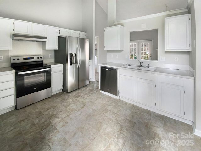 5219 Hedgecrest Place, Charlotte, NC 28269