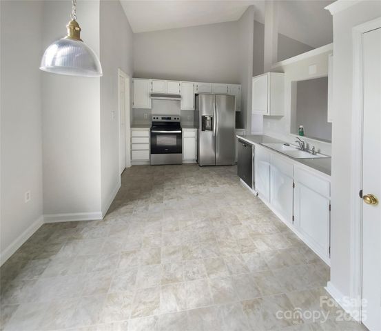 5219 Hedgecrest Place, Charlotte, NC 28269