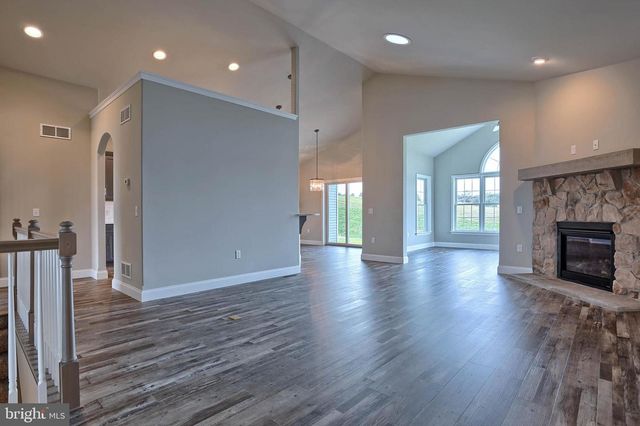 021 STARLIGHT LANE, Lebanon, PA 17046