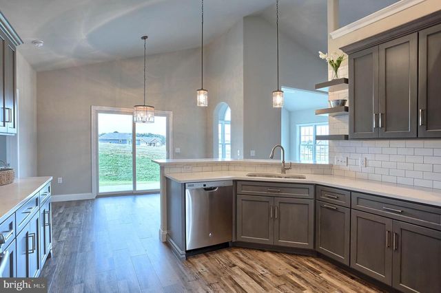 021 STARLIGHT LANE, Lebanon, PA 17046