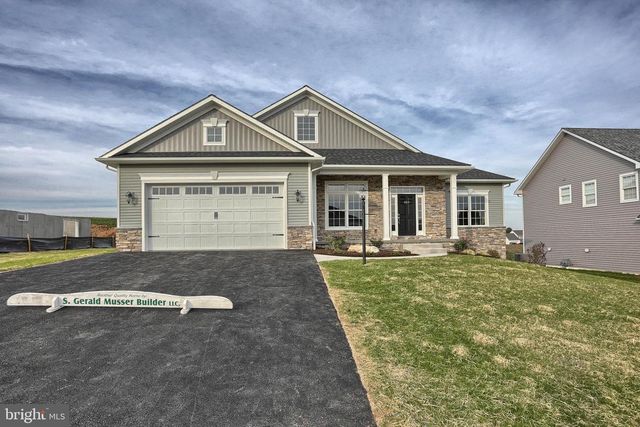 021 STARLIGHT LANE, Lebanon, PA 17046