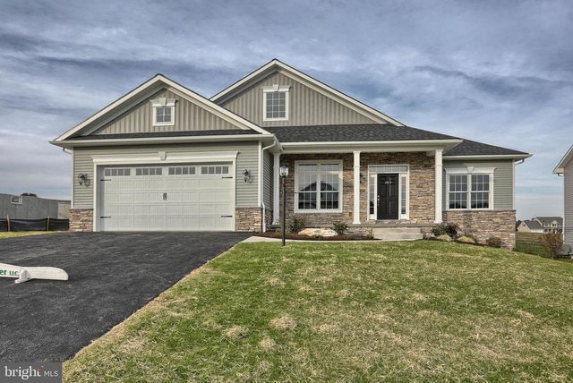 021 STARLIGHT LANE, Lebanon, PA 17046