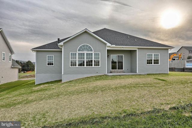 021 STARLIGHT LANE, Lebanon, PA 17046