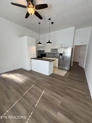 129 Hermitage Drive, Oliver Springs, TN 37840