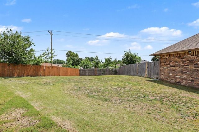 1301 SW 107th Place, Oklahoma City, OK 73170