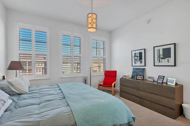 391 ARUBA CIRCLE 401, Bradenton, FL 34209