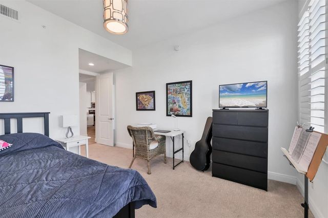 391 ARUBA CIRCLE 401, Bradenton, FL 34209