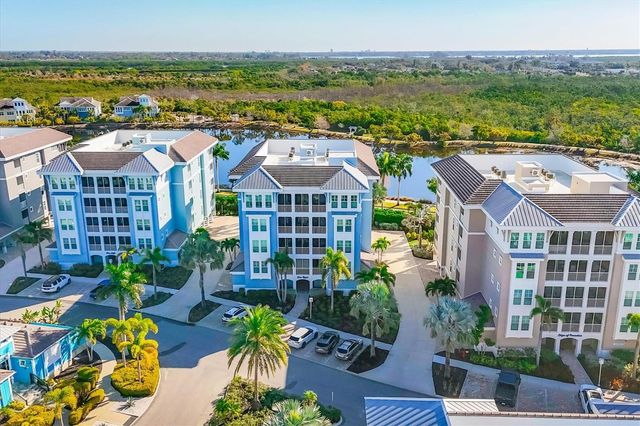 391 ARUBA CIRCLE 401, Bradenton, FL 34209