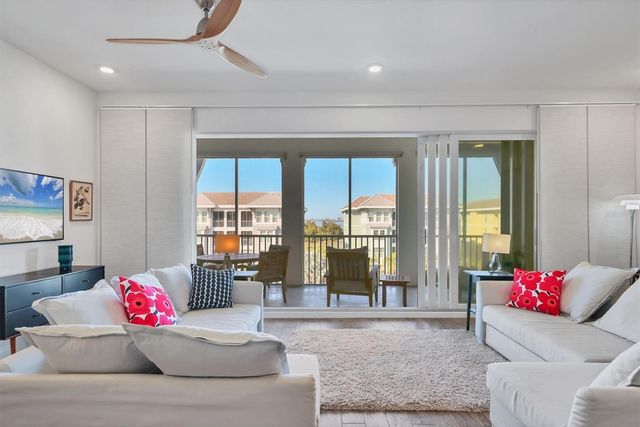 391 ARUBA CIRCLE 401, Bradenton, FL 34209