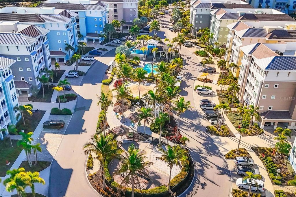 Image 32 of property listing at 391 ARUBA CIRCLE 401, Bradenton, FL 34209