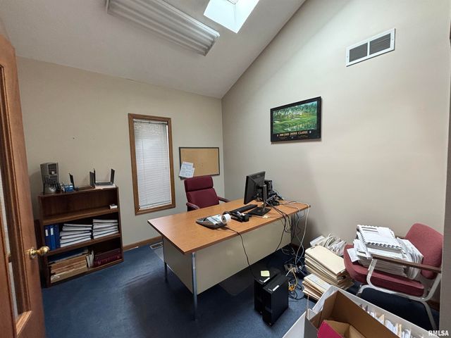 2444 E KIMBERLY Road, Davenport, IA 52807