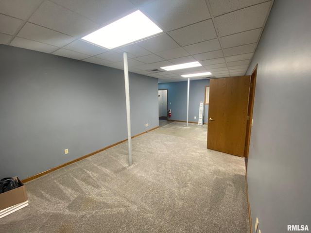 2444 E KIMBERLY Road, Davenport, IA 52807