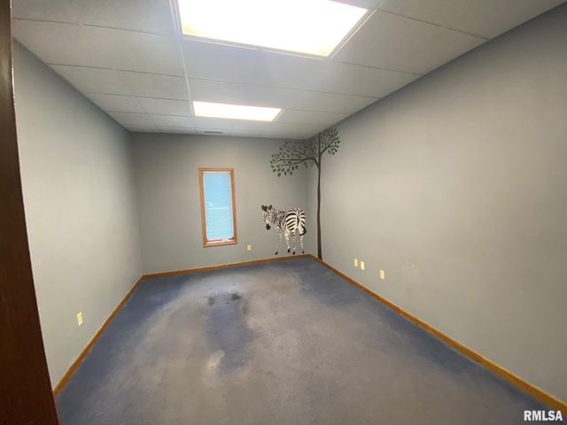 2444 E KIMBERLY Road, Davenport, IA 52807