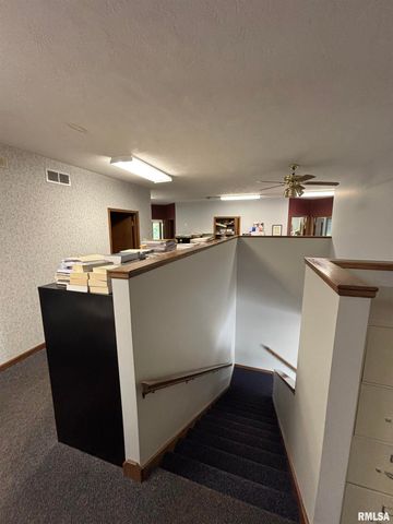 2444 E KIMBERLY Road, Davenport, IA 52807