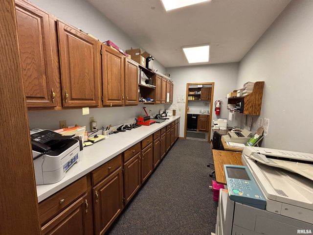 2444 E KIMBERLY Road, Davenport, IA 52807