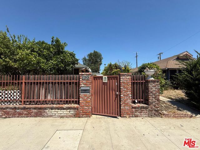 6024 Coldwater Canyon Avenue, Los Angeles, CA 91606
