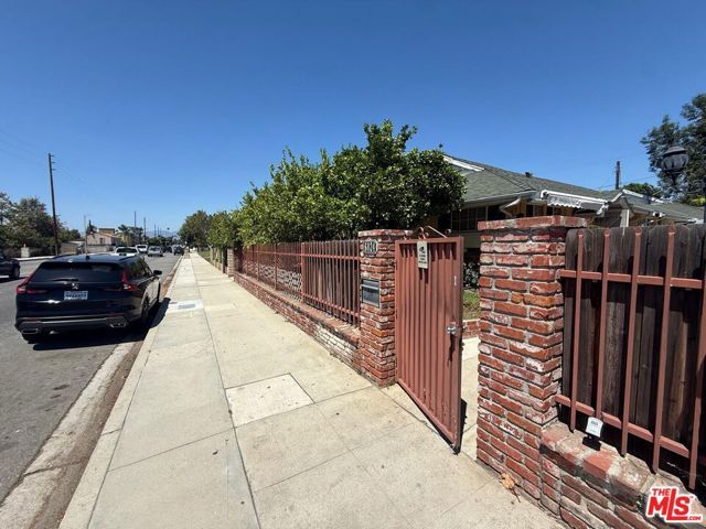 6024 Coldwater Canyon Avenue, Los Angeles, CA 91606