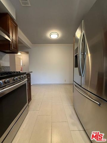 6024 Coldwater Canyon Avenue, Los Angeles, CA 91606