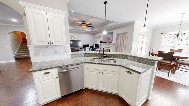 208 Ponderosa Drive, Midland City, AL 36350