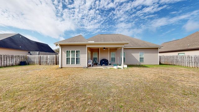 208 Ponderosa Drive, Midland City, AL 36350