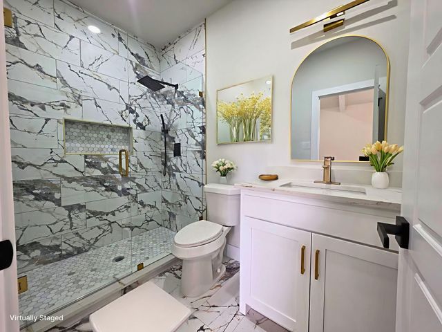 2507 Lakeridge Drive, Granbury, TX 76048