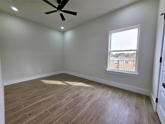 2507 Lakeridge Drive, Granbury, TX 76048