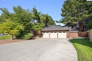 2406 Greenbrook Blvd., Richland, WA 99352