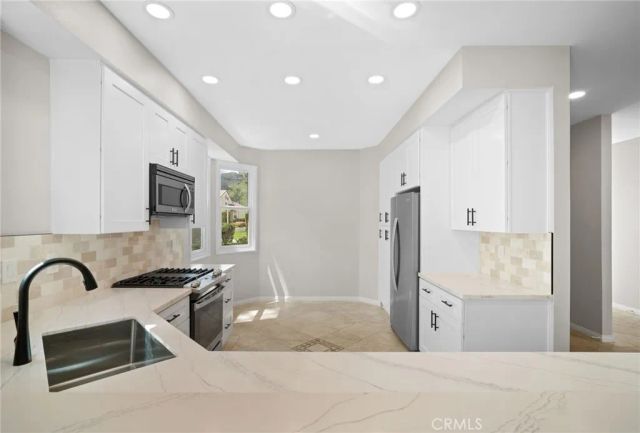 38510 Glen Abbey Lane, Murrieta, CA 92562