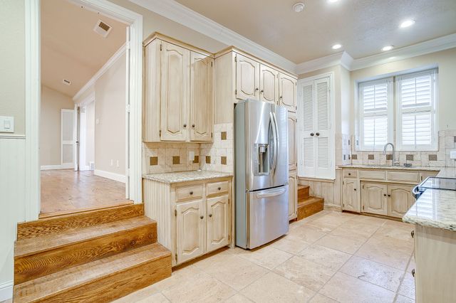 4801 Willow Run Court, Fort Worth, TX 76132