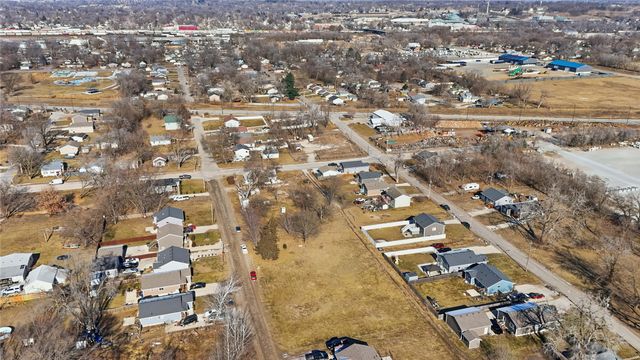 801 SE 27th Court, Des Moines, IA 50317