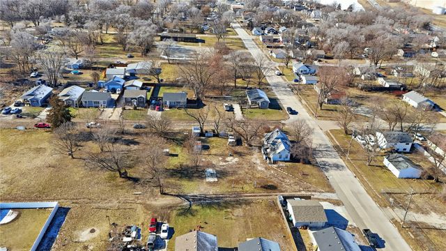 801 SE 27th Court, Des Moines, IA 50317