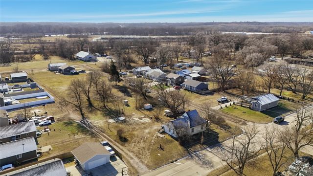 801 SE 27th Court, Des Moines, IA 50317