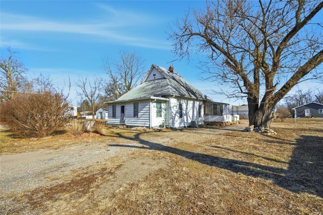 801 SE 27th Court, Des Moines, IA 50317