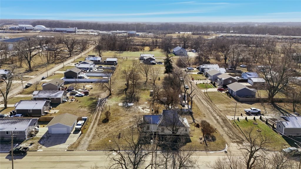 801 SE 27th Court, Des Moines, IA 50317