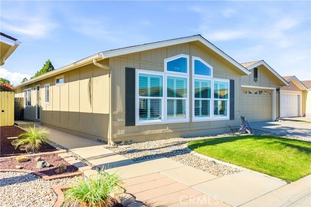 2155 Sierra Vista, Santa Maria, CA 93458