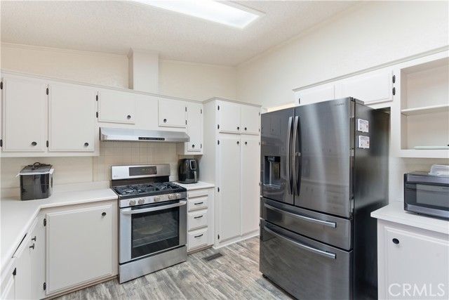 2155 Sierra Vista, Santa Maria, CA 93458