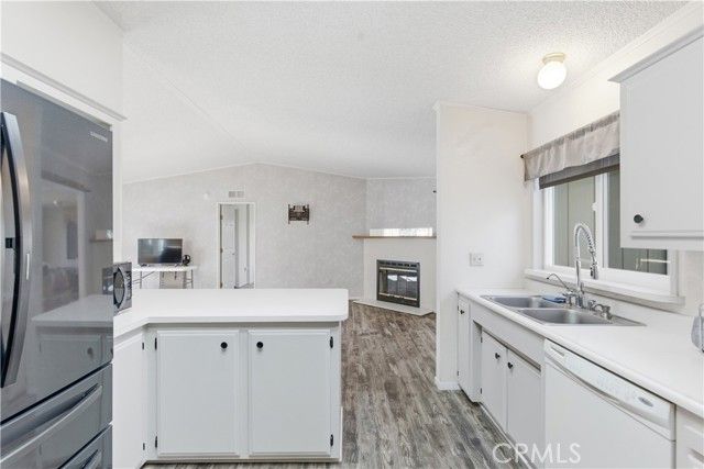 2155 Sierra Vista, Santa Maria, CA 93458