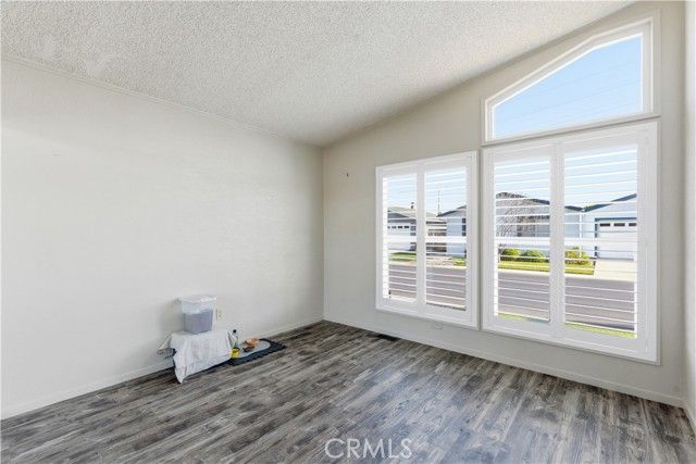 2155 Sierra Vista, Santa Maria, CA 93458