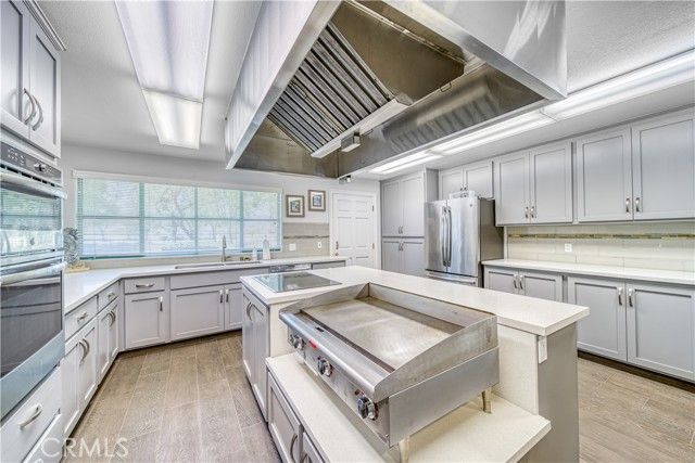 2155 Sierra Vista, Santa Maria, CA 93458