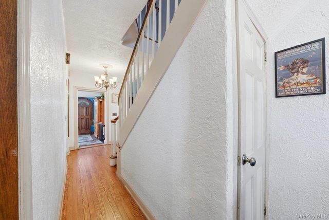 51 Cumberland Drive, Yonkers, NY 10704