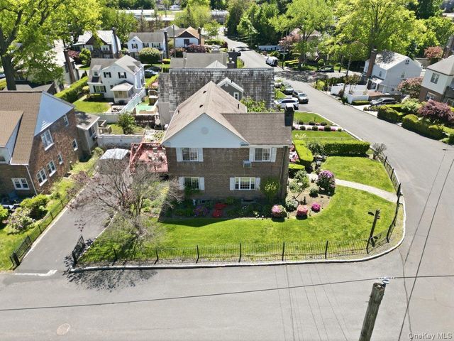 51 Cumberland Drive, Yonkers, NY 10704