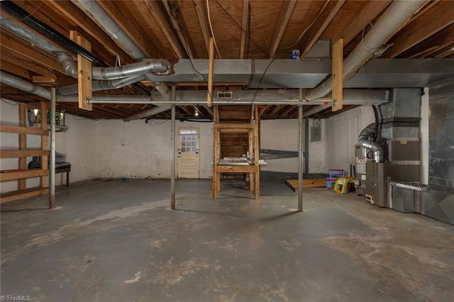 115 Monroe Drive, Lexington, NC 27295