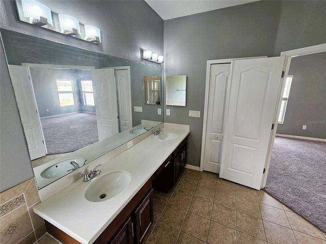 1824 MIRA LAGO CIRCLE, Ruskin, FL 33570