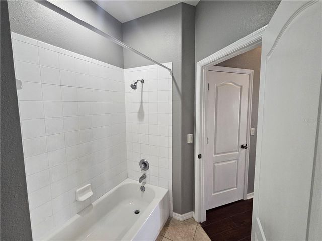 1824 MIRA LAGO CIRCLE, Ruskin, FL 33570